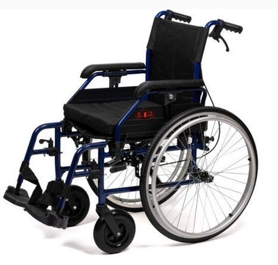 Zdjęcie Wózek inwalidzki AT52303